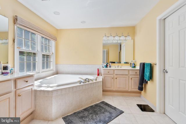 7815 STABLE WAY, Potomac, MD 20854