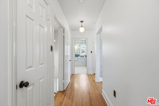 4960 College View Avenue, Los Angeles, CA 90041