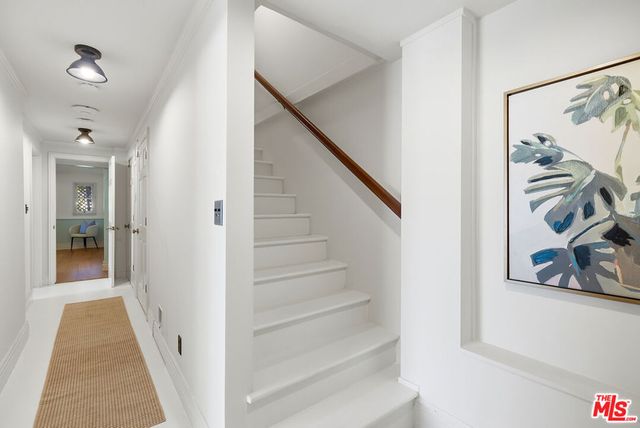 4960 College View Avenue, Los Angeles, CA 90041