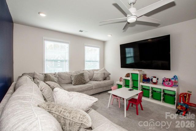 167 Rhuidean Court, Troutman, NC 28166