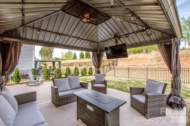 167 Rhuidean Court, Troutman, NC 28166