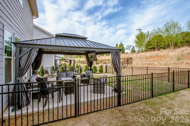 167 Rhuidean Court, Troutman, NC 28166