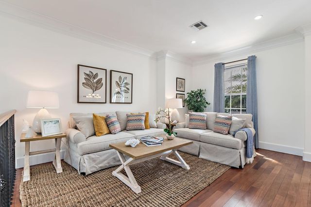 141 Gregory Place, West Palm Beach, FL 33405