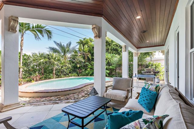 141 Gregory Place, West Palm Beach, FL 33405