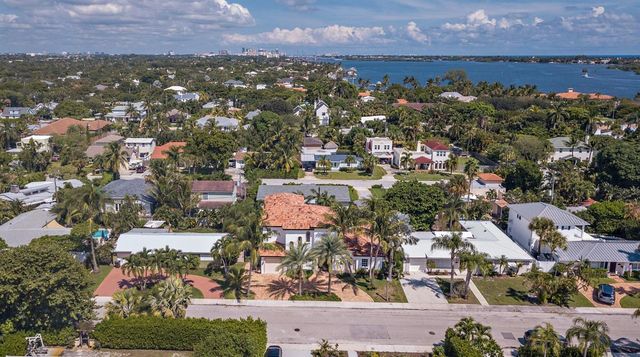 141 Gregory Place, West Palm Beach, FL 33405