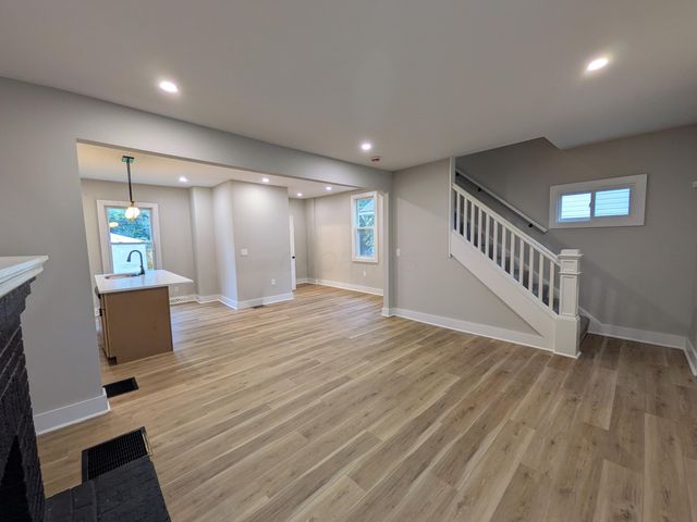 715 Seymour Avenue, Columbus, OH 43205