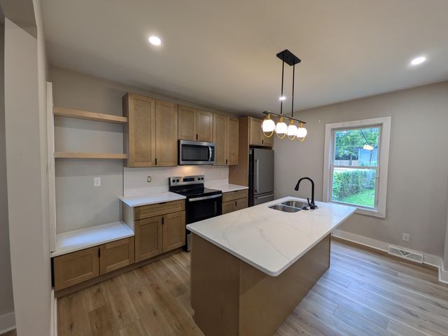 715 Seymour Avenue, Columbus, OH 43205