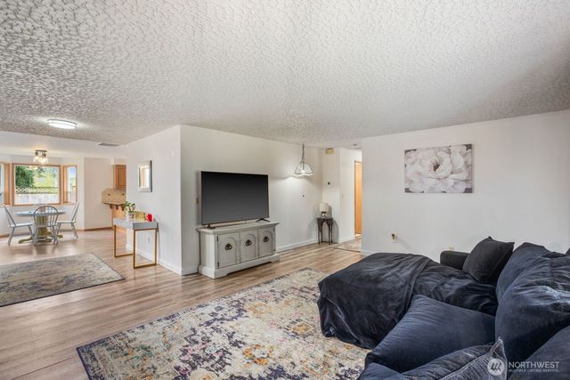 4915 NE 199th Street, Ridgefield, WA 98642