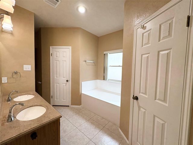 8103 Ephraim RD, Austin, TX 78717