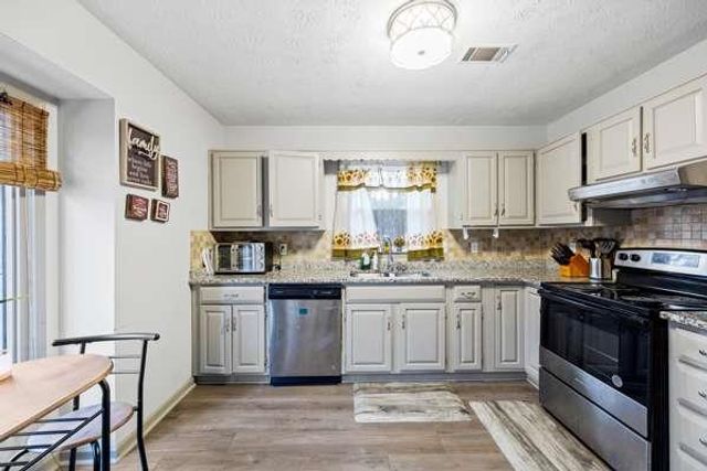 280 Woodsong Drive, Fayetteville, GA 30214