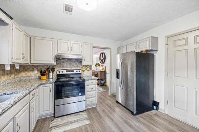 280 Woodsong Drive, Fayetteville, GA 30214