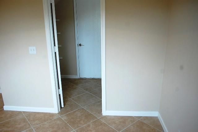 205 E Mitchell DR, Hutto, TX 78634