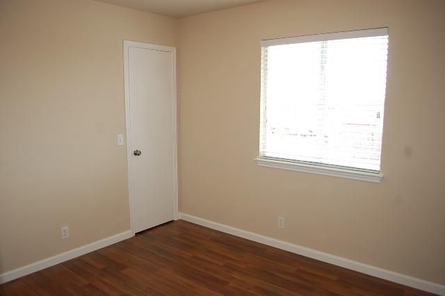 205 E Mitchell DR, Hutto, TX 78634