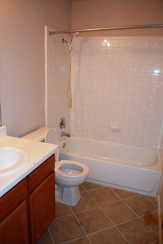 205 E Mitchell DR, Hutto, TX 78634