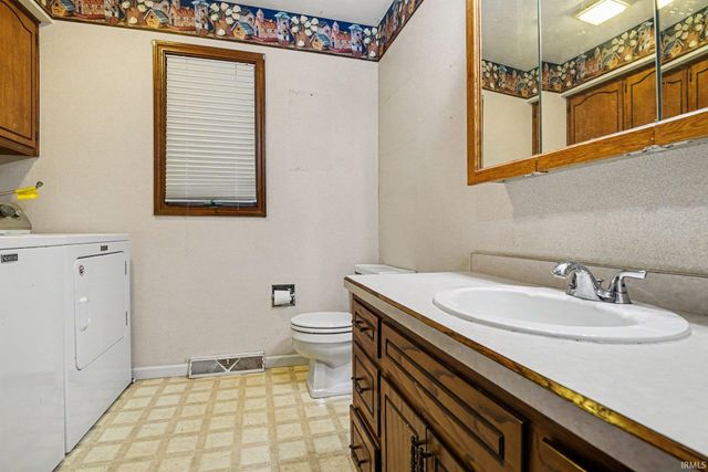 59046 County Road 9 Road, Elkhart, IN 46517