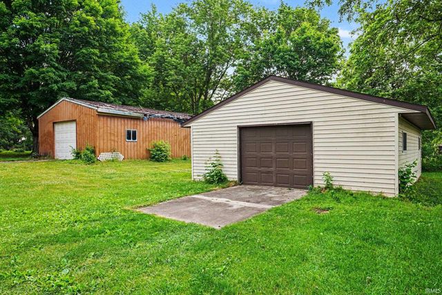 59046 County Road 9 Road, Elkhart, IN 46517