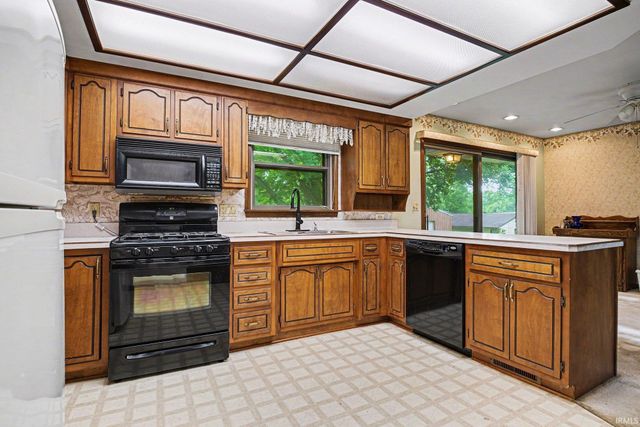 59046 County Road 9 Road, Elkhart, IN 46517