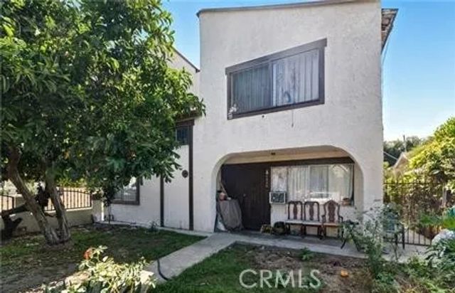 2526 Flower Street, Huntington Park, CA 90255
