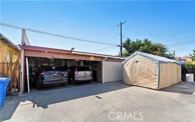 2526 Flower Street, Huntington Park, CA 90255