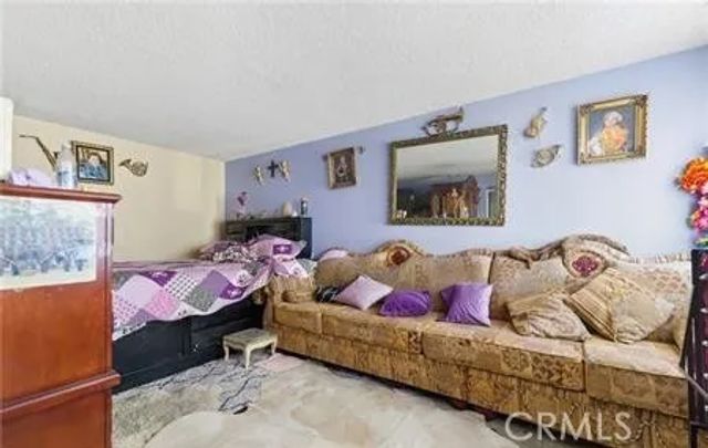 2526 Flower Street, Huntington Park, CA 90255