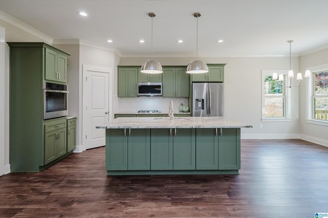 6718 MOSSY OAK COVE, Trussville, AL 35173