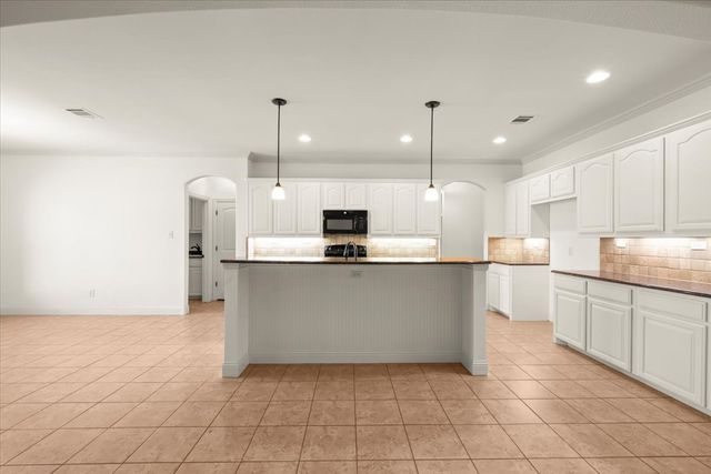 537 Zachary Drive, Weatherford, TX 76087