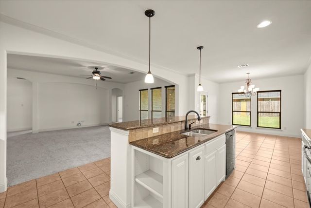 537 Zachary Drive, Weatherford, TX 76087
