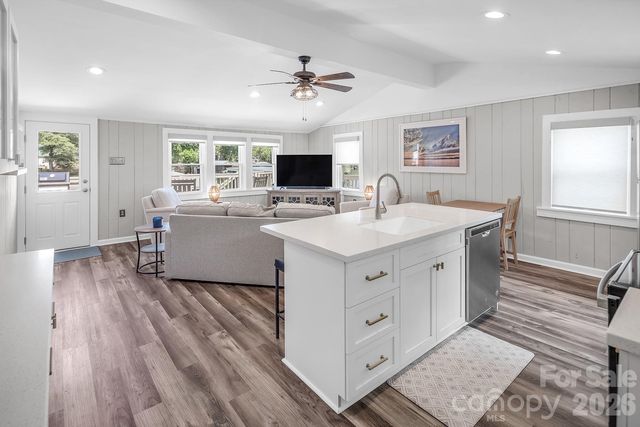 680 Lake Head Road 130, Norwood, NC 28128