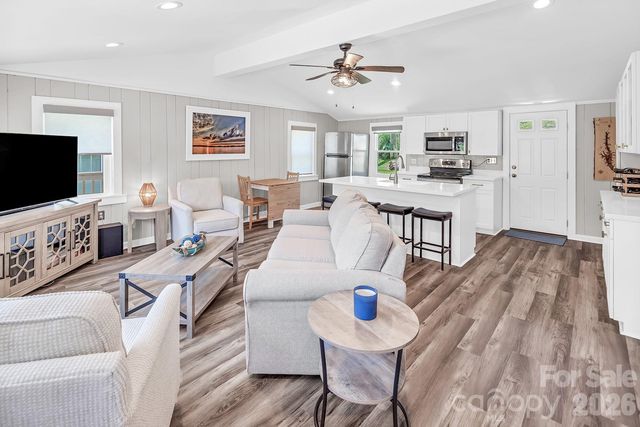 680 Lake Head Road 130, Norwood, NC 28128