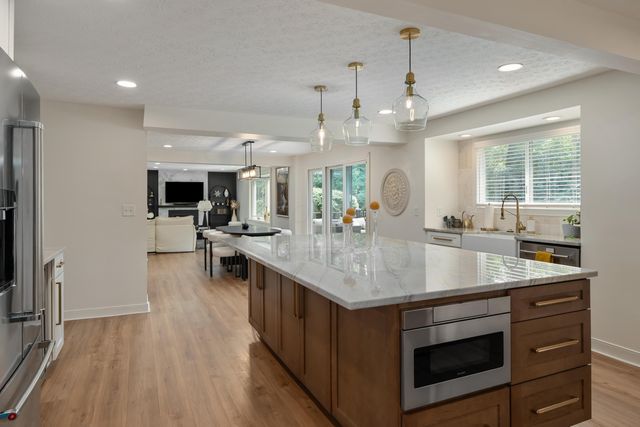 317 Wheaton Court, Columbus, OH 43235