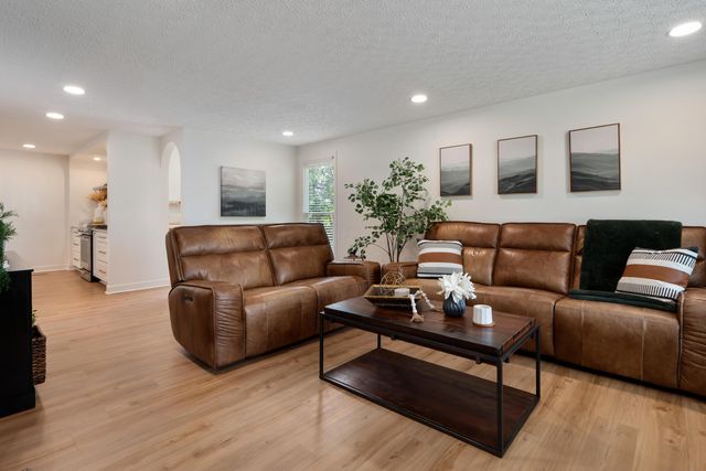 317 Wheaton Court, Columbus, OH 43235