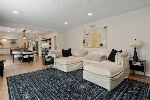 317 Wheaton Court, Columbus, OH 43235