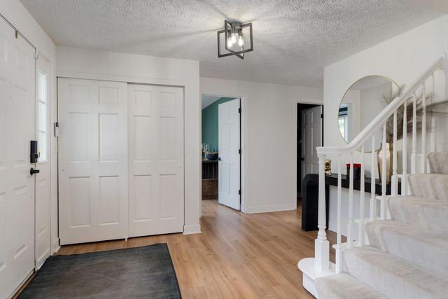 317 Wheaton Court, Columbus, OH 43235