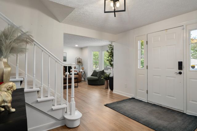 317 Wheaton Court, Columbus, OH 43235