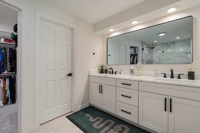 317 Wheaton Court, Columbus, OH 43235