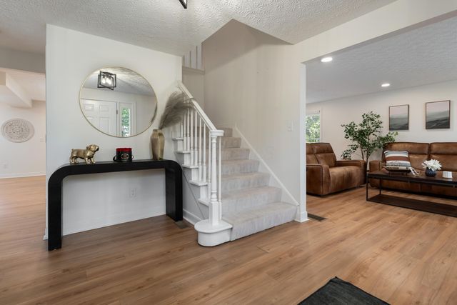 317 Wheaton Court, Columbus, OH 43235
