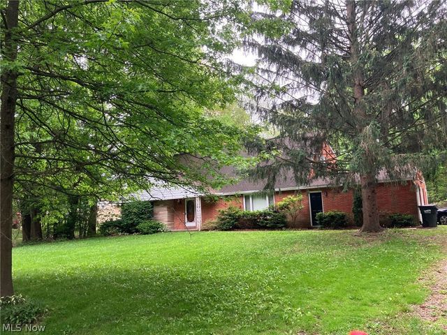 5840-42 Pawnee Street NW, North Canton, OH 44720