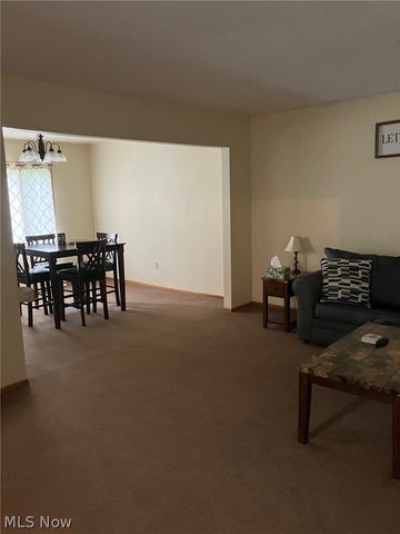 5840-42 Pawnee Street NW, North Canton, OH 44720