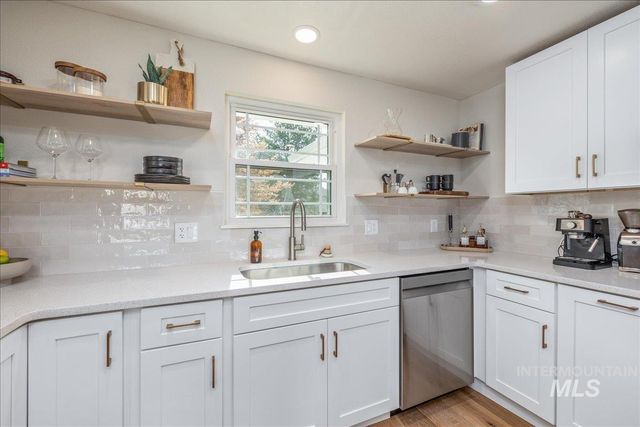 91 S Andrew St, Nampa, ID 83651