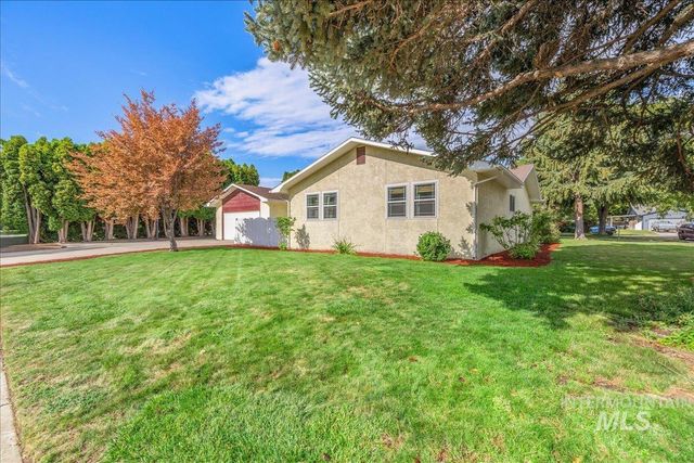 91 S Andrew St, Nampa, ID 83651
