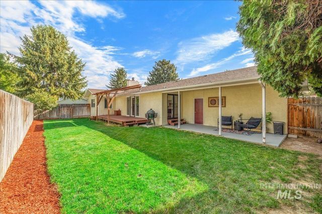 91 S Andrew St, Nampa, ID 83651