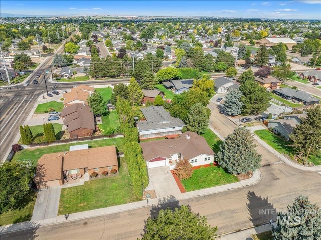 91 S Andrew St, Nampa, ID 83651