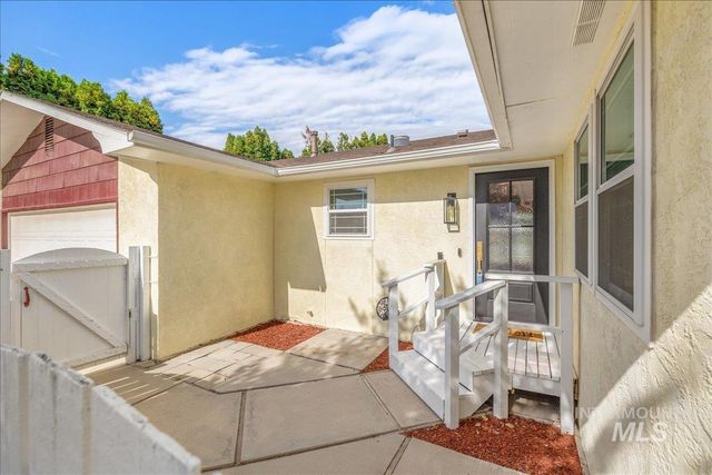 91 S Andrew St, Nampa, ID 83651