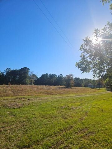 655 Colony Park Dr Trinity Drive, Trinity, TX 75862