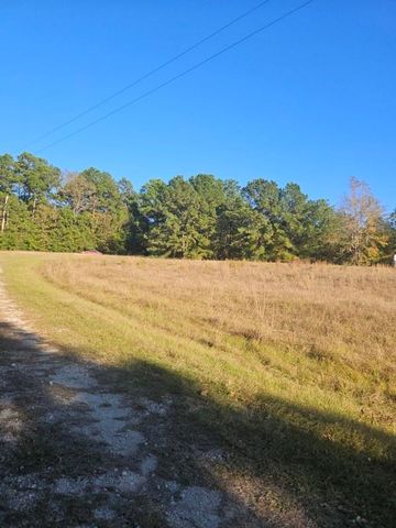 655 Colony Park Dr Trinity Drive, Trinity, TX 75862