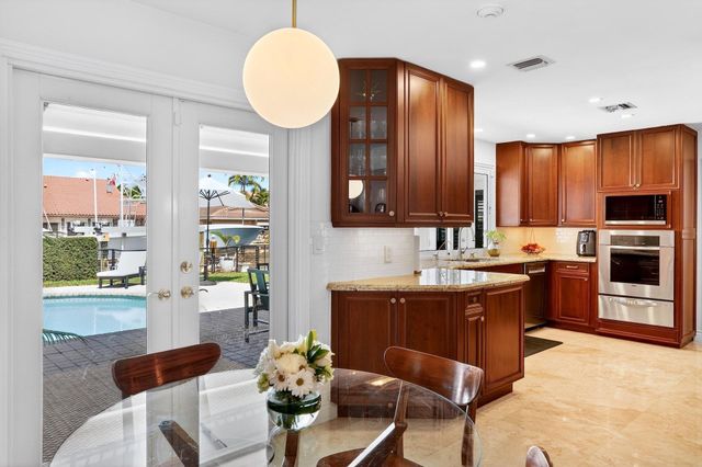 3041 NE 39th Street, Fort Lauderdale, FL 33308