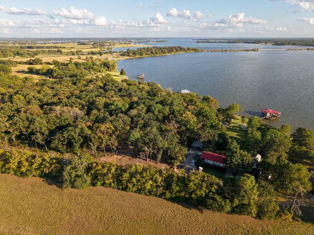 367 PR 5826, Groesbeck, TX 76667