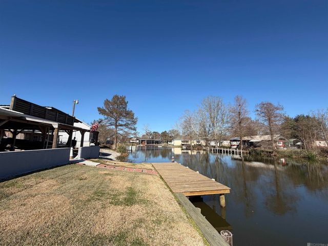 4993 Pecan Ln, Jarreau, LA 70749