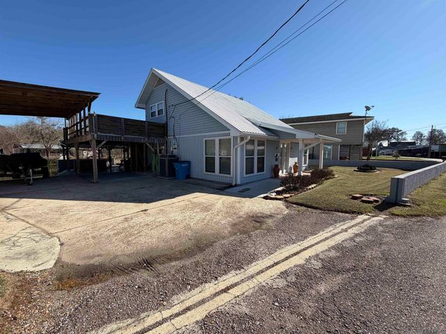 4993 Pecan Ln, Jarreau, LA 70749