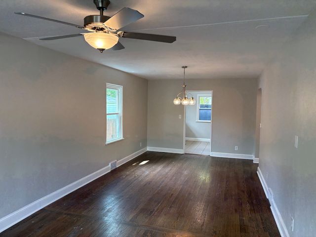 926 Park Avenue, Winthrop Harbor, IL 60096